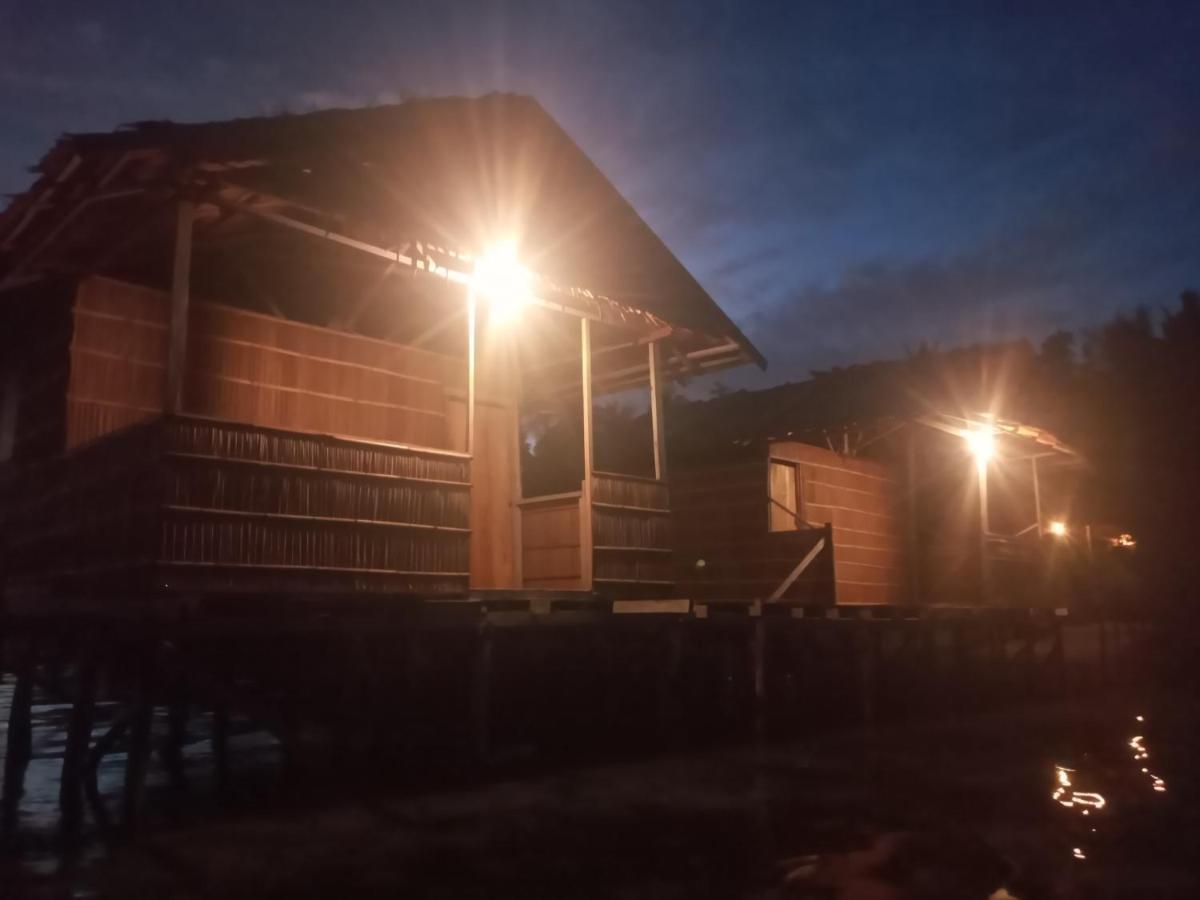 Arborek Diving Homestay R4 Besir Eksteriør bilde